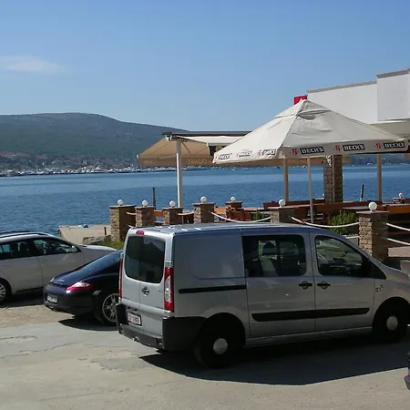 Perkovic Jadranka Apartment Kornić
